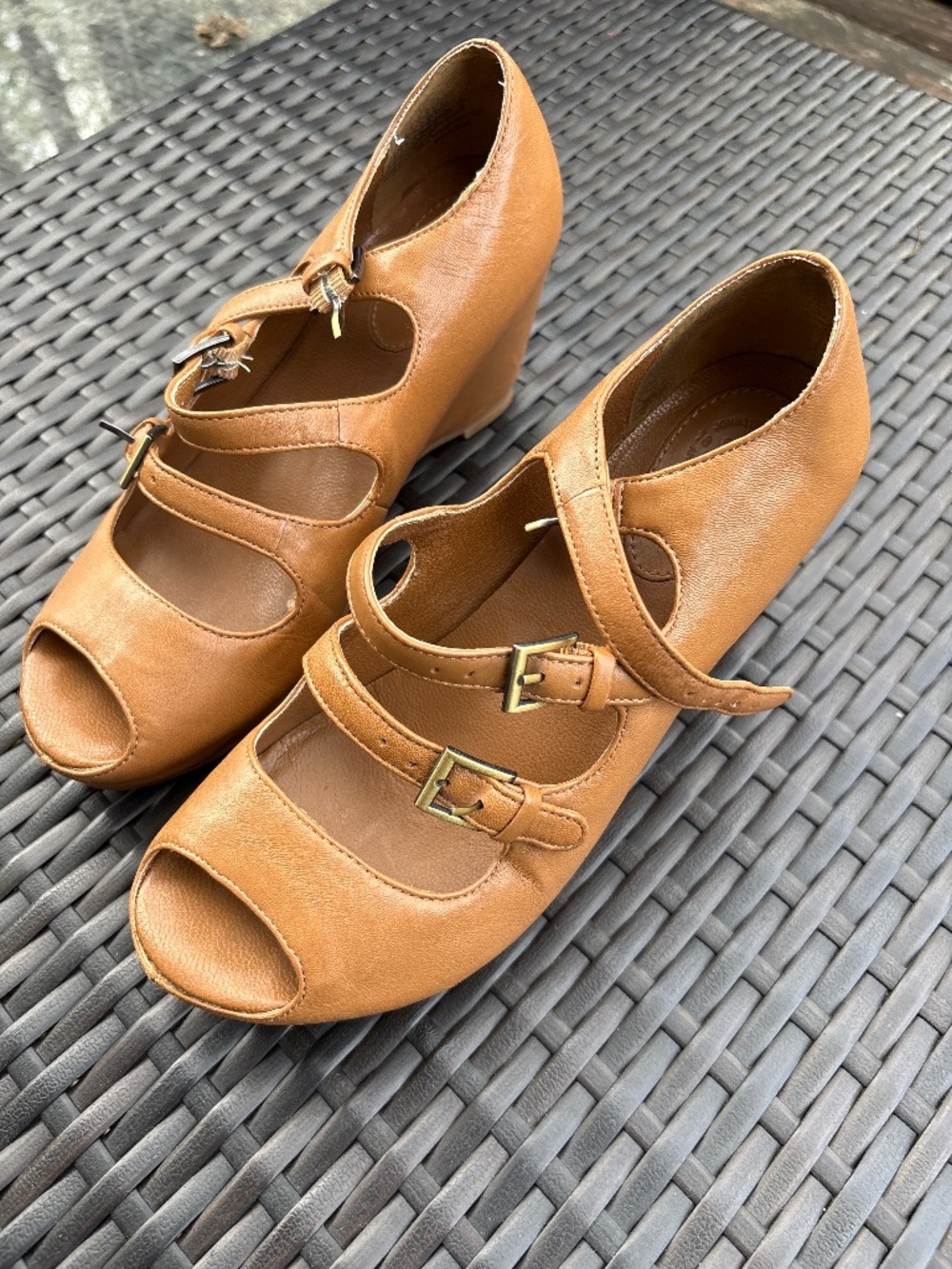 Johnston & Murphy Tricia leather wedge shoes